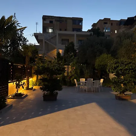 Delux Durrës